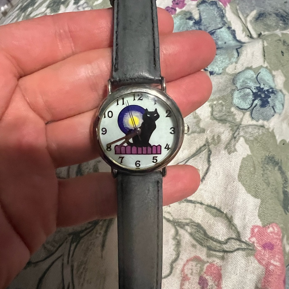 🐈‍⬛ Dingbats cat watch